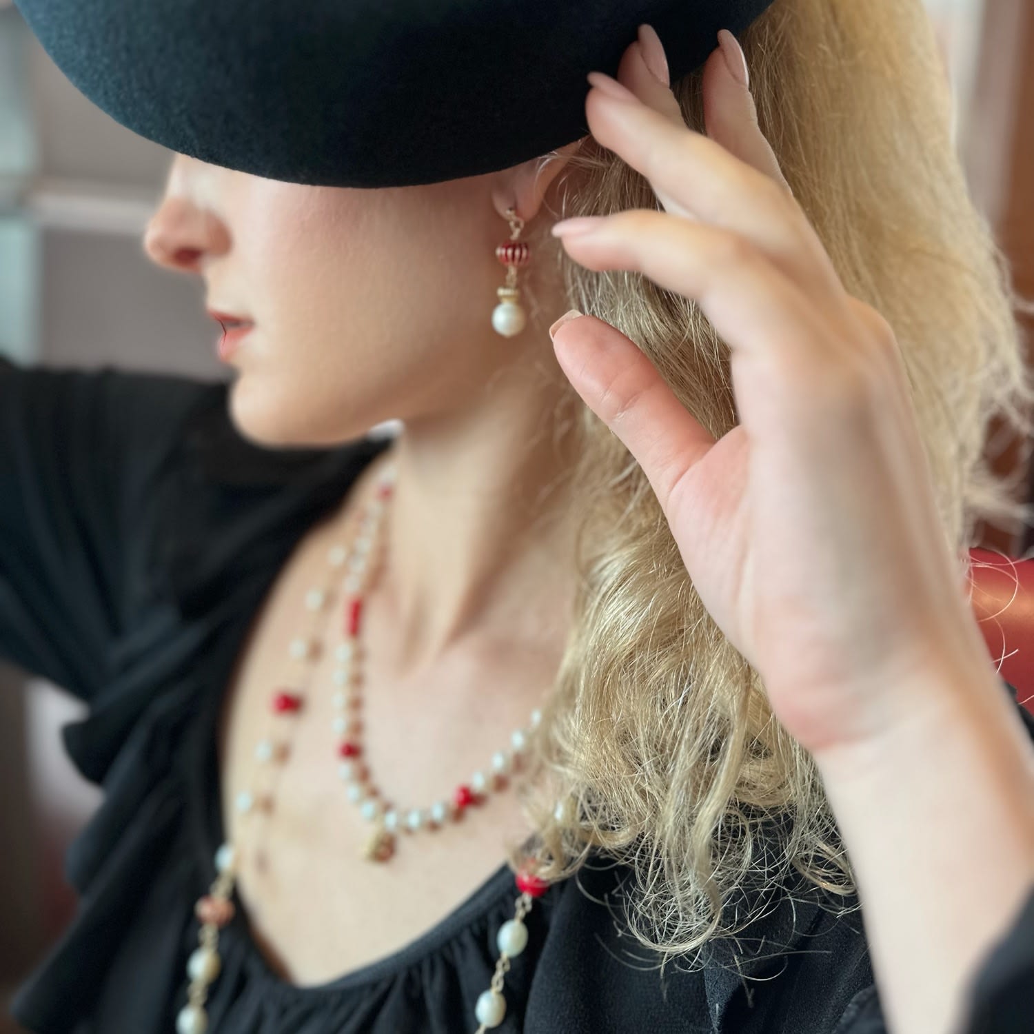 White Freshwater Pearls And Red Coral With Hedgehog Pendant Necklace