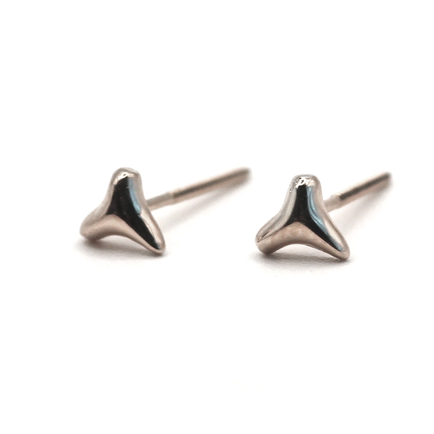 Shark Tooth Stud White Gold Earrings