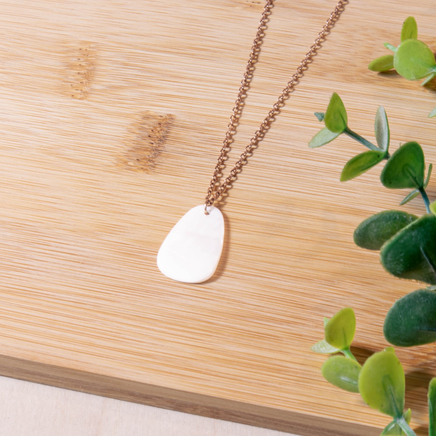 White Mother-Of-Pearl Trapezoid Necklace With Rose Gold Chain