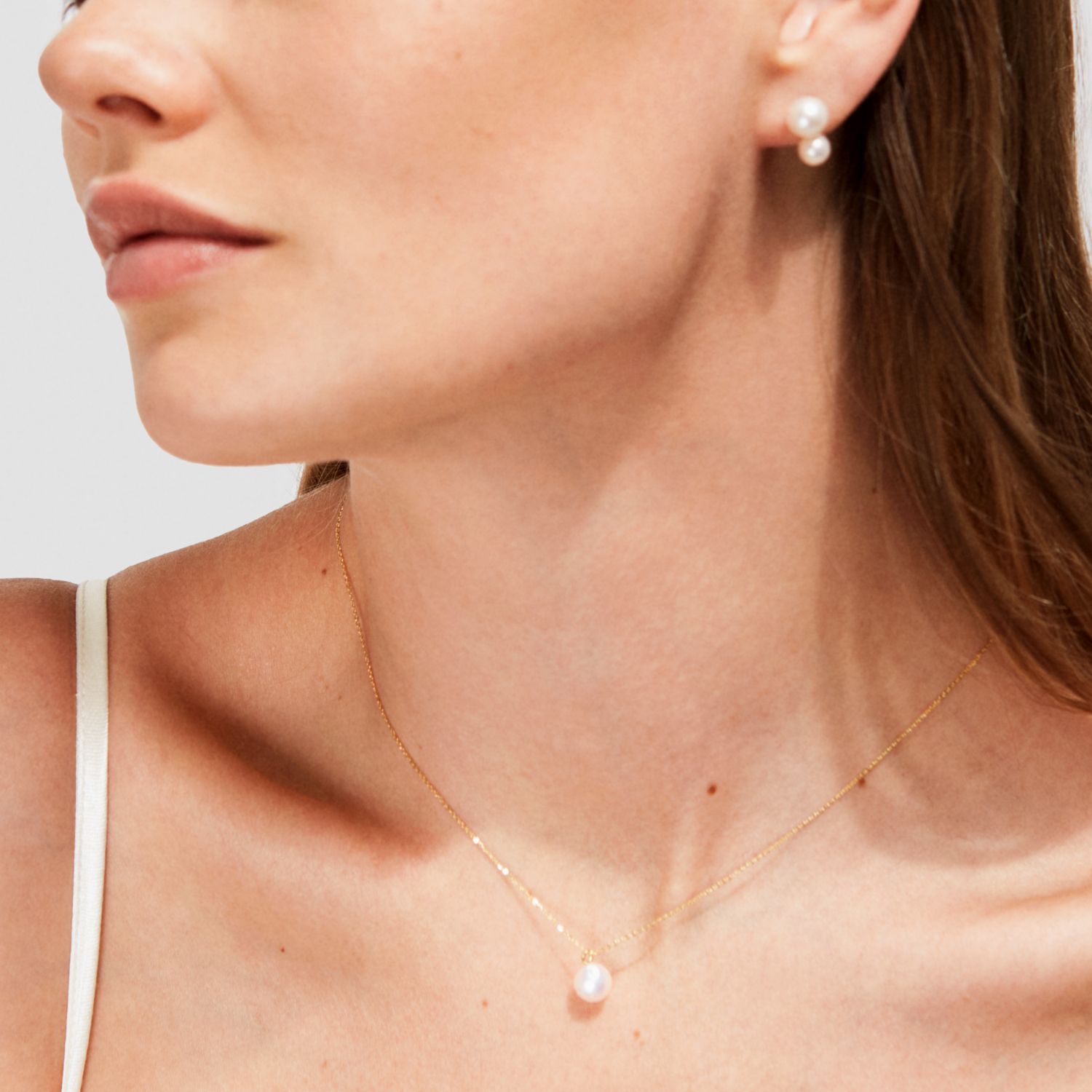 White Pearl Fine Chain Necklace