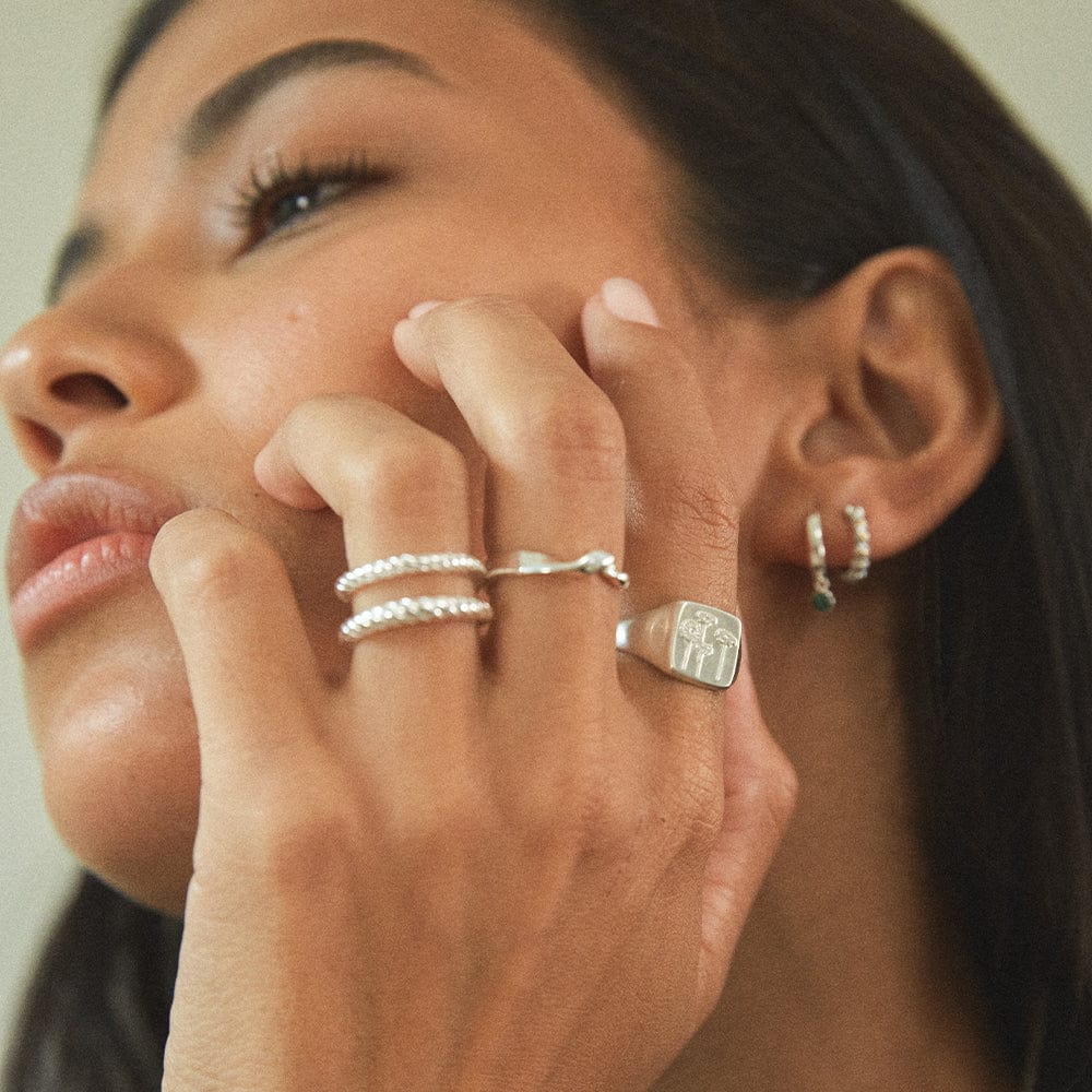 wild-daisies-signet-ring-925-sterling-silver-daisy-london