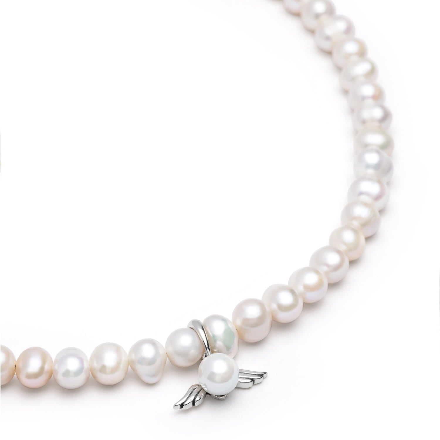 Women's Pearl Choker With Angel Wing Pendant