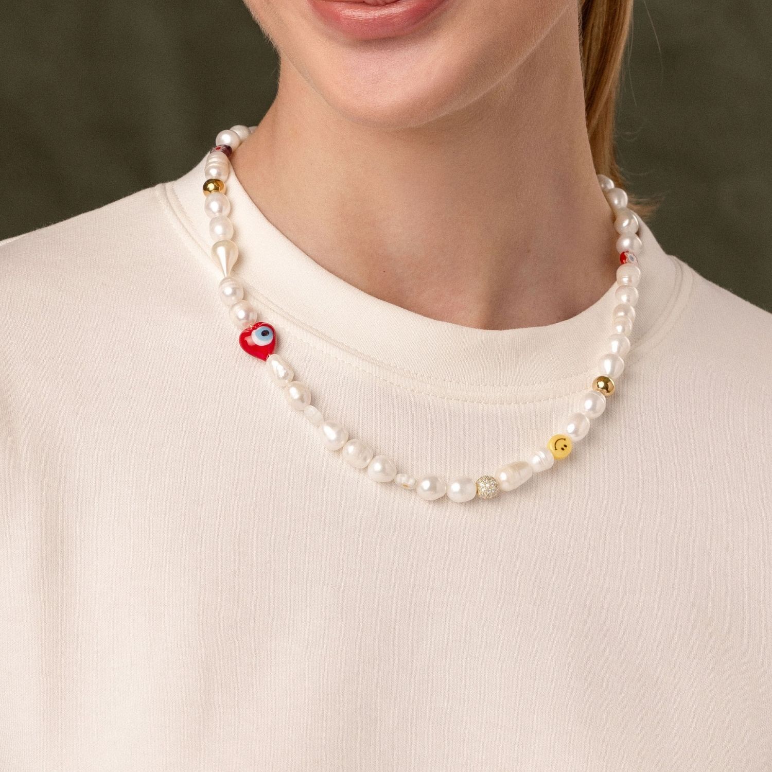 Women's Smiley Face Pearl Necklace With Assorted Beads