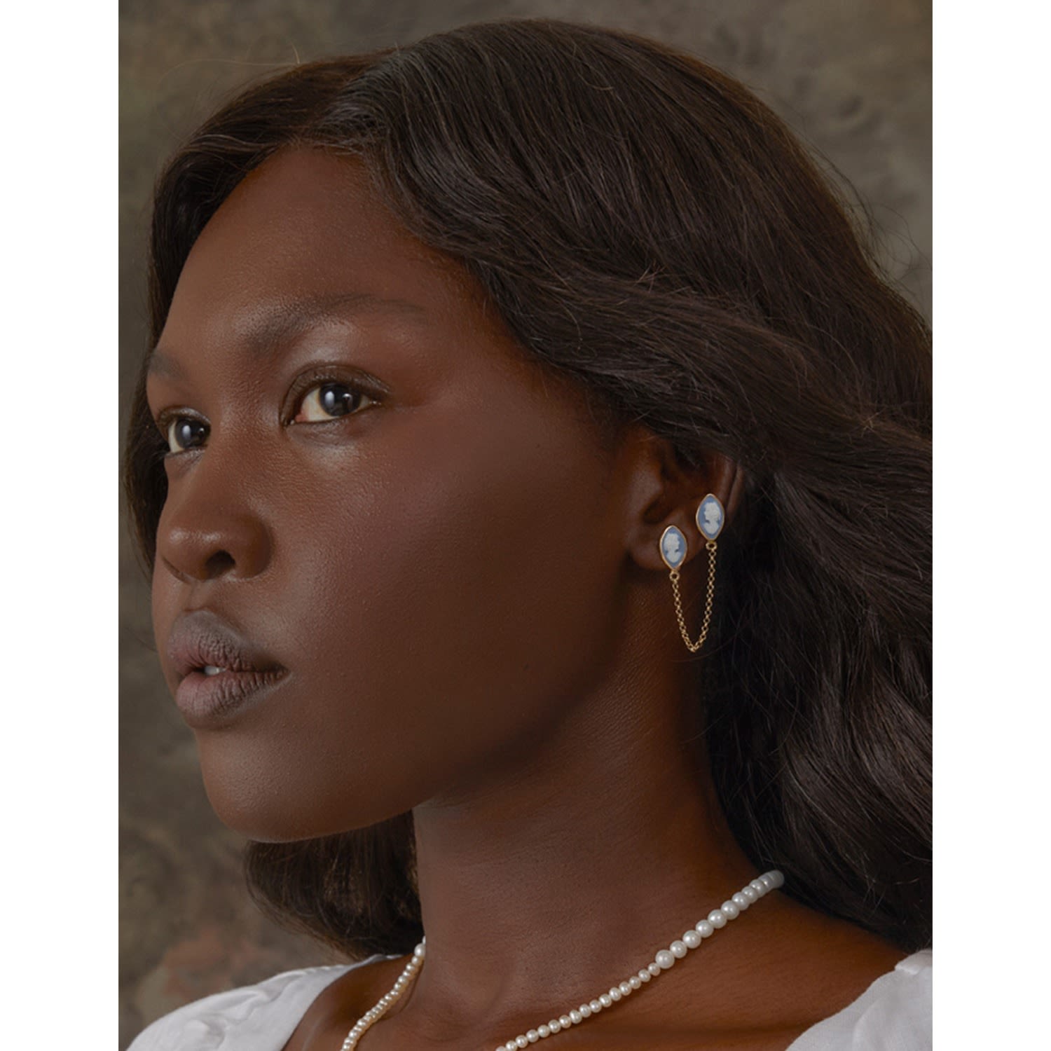 Little Lovelies Gold-Plated Sky Blue Cameo Single Earring