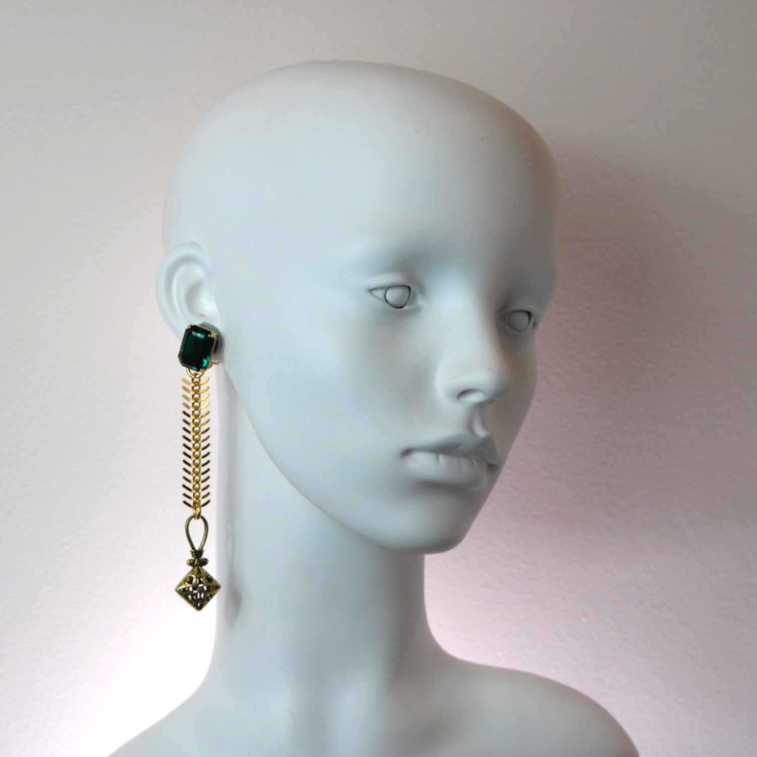 Yuletide Green Fir Drop Earrings - Clip