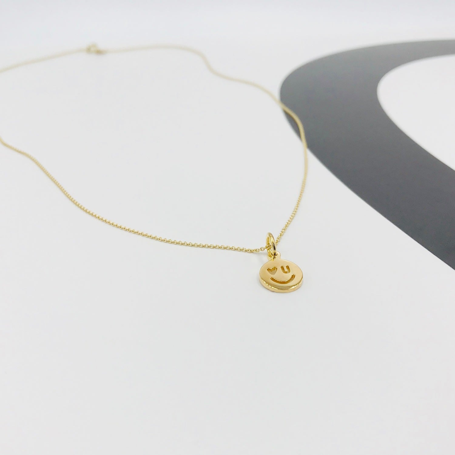 Love U Happy Face Pendant